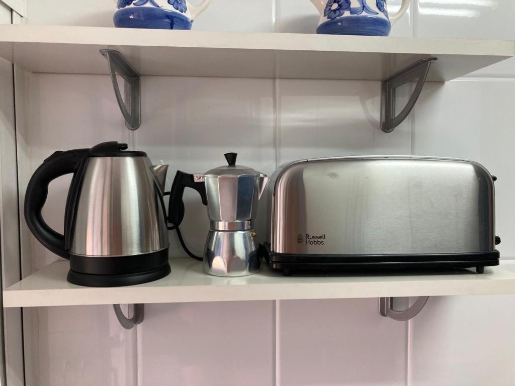 Apartamento Grande, 2 Dormitorios, Garaje Gratis Madrid Luaran gambar